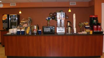 Tägliches inbegriffenes Frühstück zum Mitnehmen