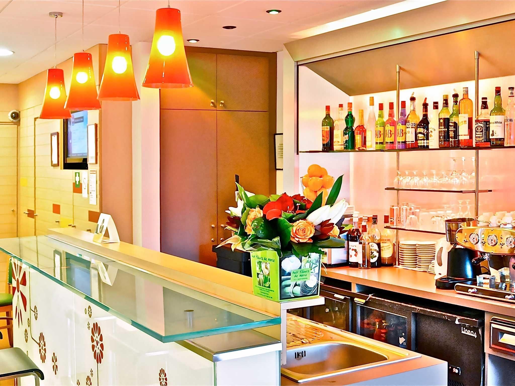 Bar (in der Unterkunft)