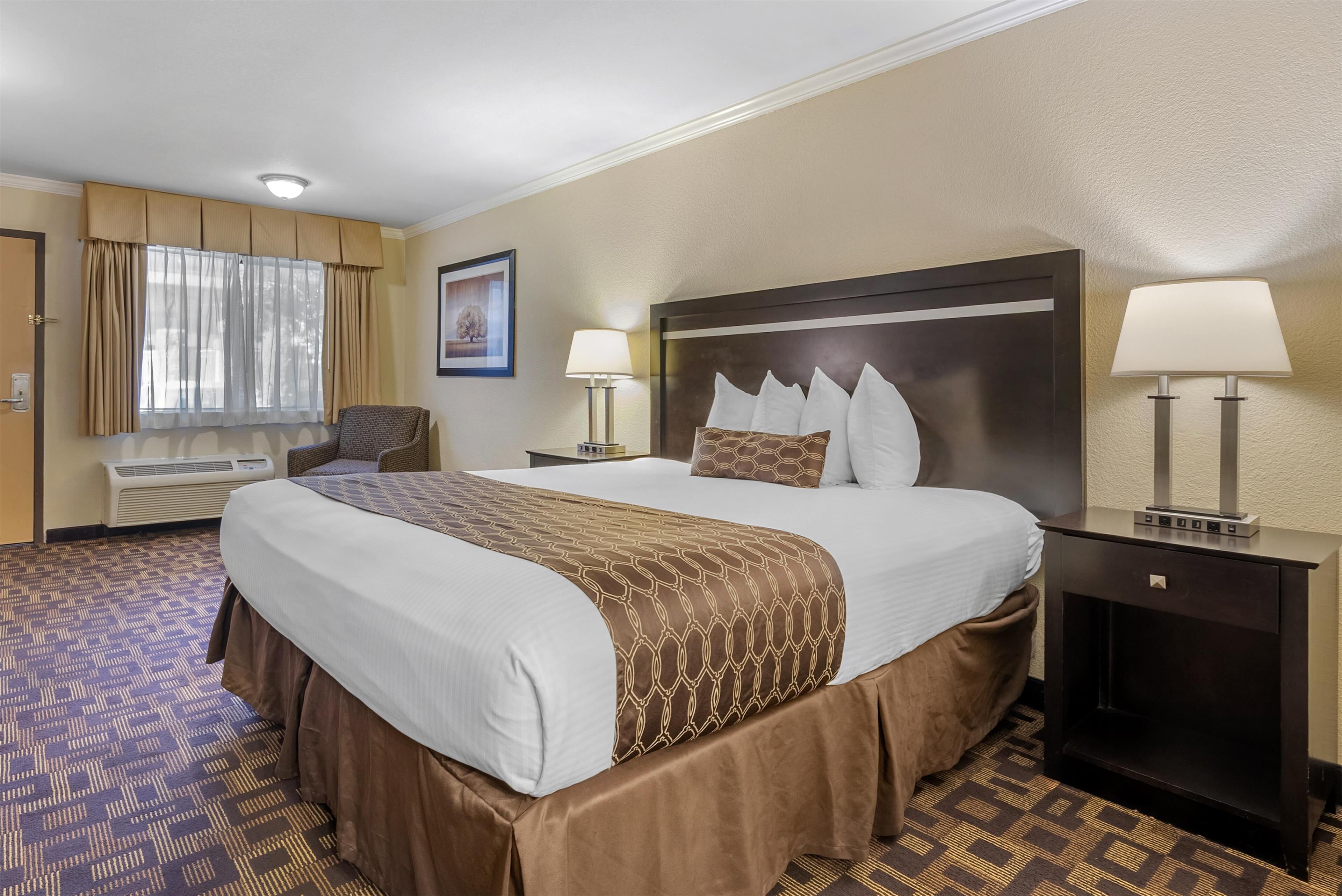 Photo - Best Western PLUS Inn of Hayward