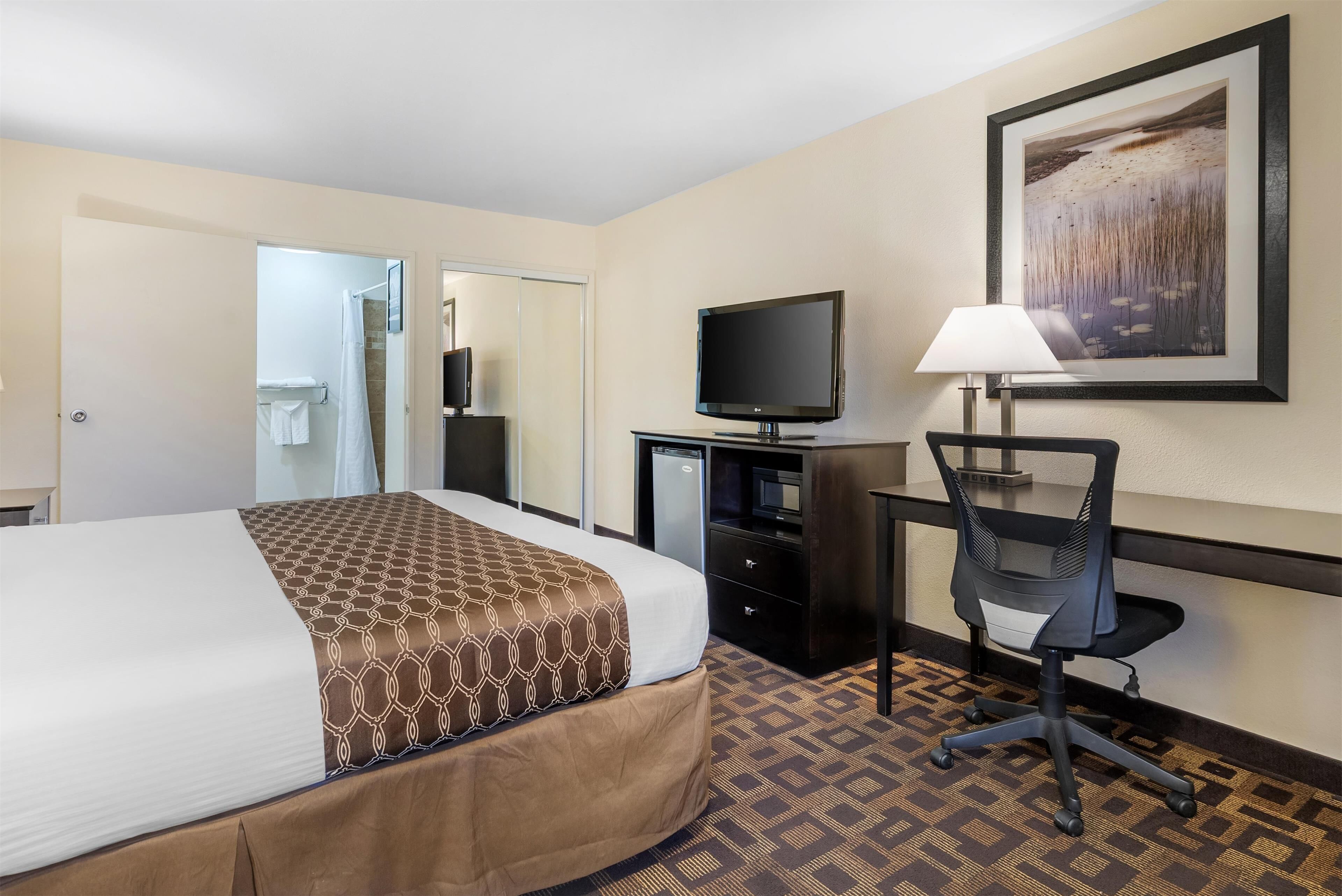 Photo - Best Western PLUS Inn of Hayward