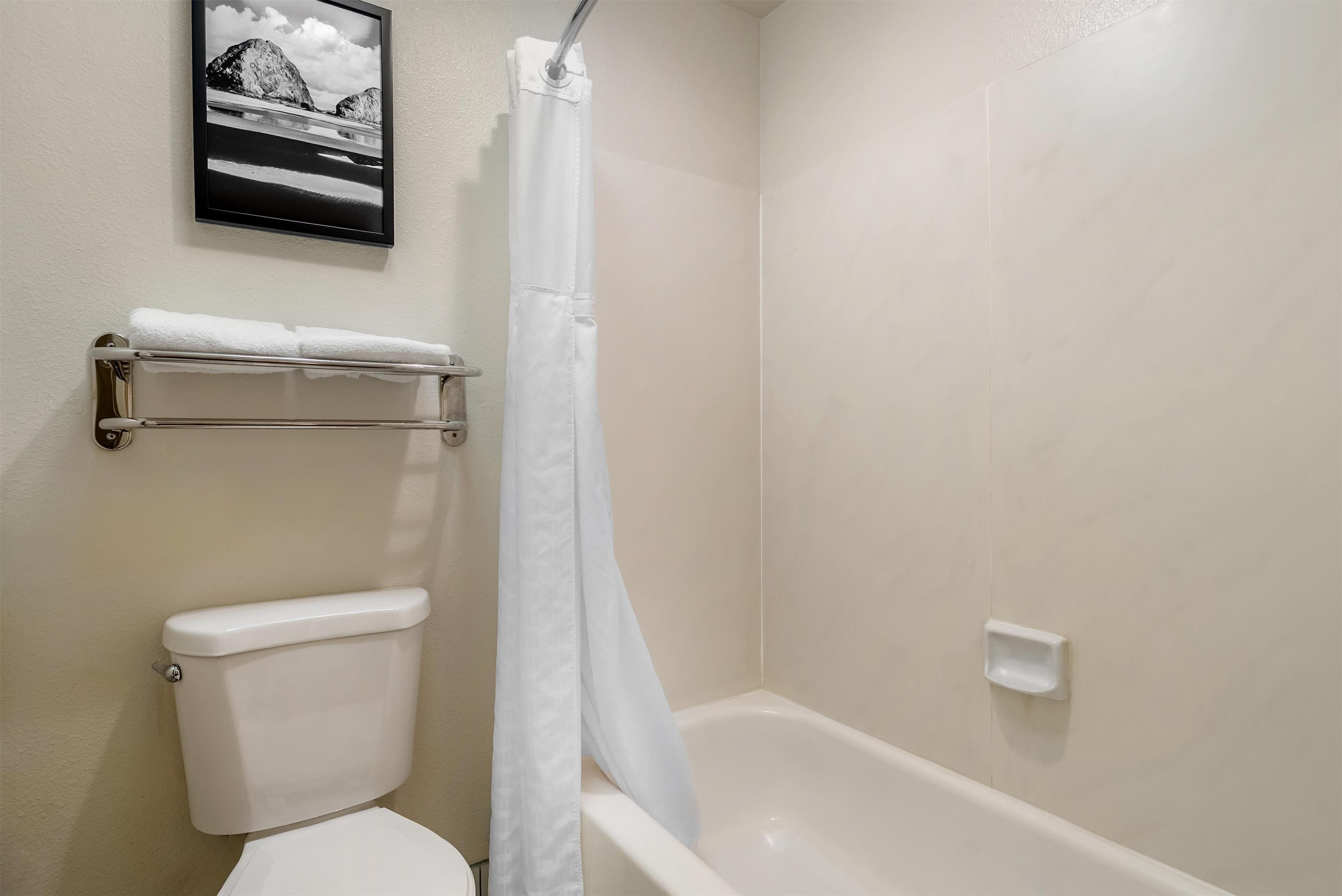 Photo - Best Western PLUS Inn of Hayward