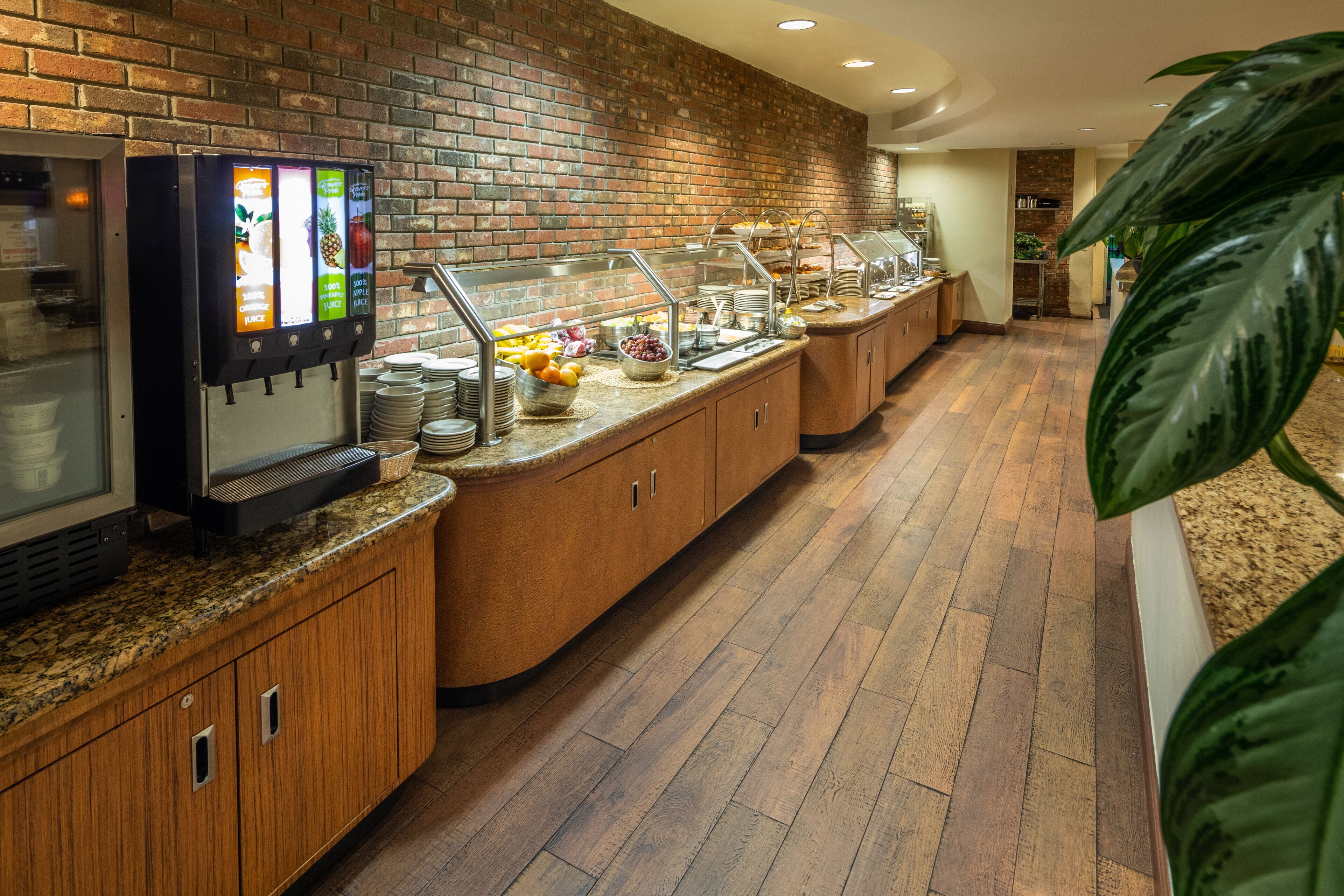 Desayuno buffet todos los días (con cargo) 