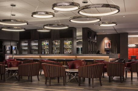 Holiday Inn Winnipeg South, an IHG Hotel - Image 2