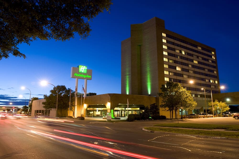 Holiday Inn Winnipeg South by IHG