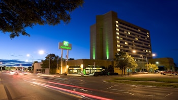 Holiday Inn Winnipeg South by IHG