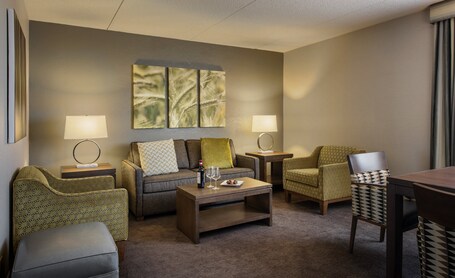 Holiday Inn Winnipeg South, an IHG Hotel - Image 12