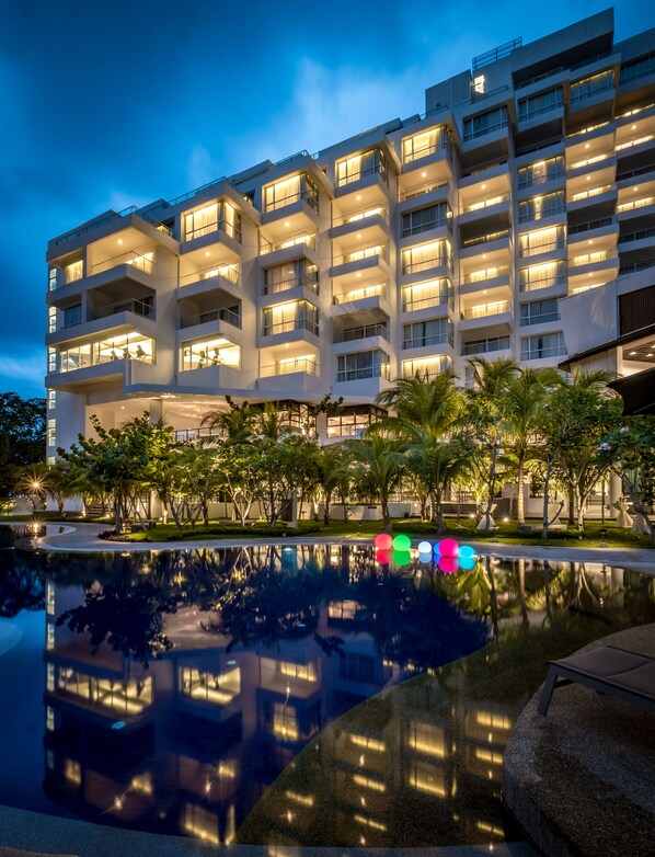 Front of property - evening/night