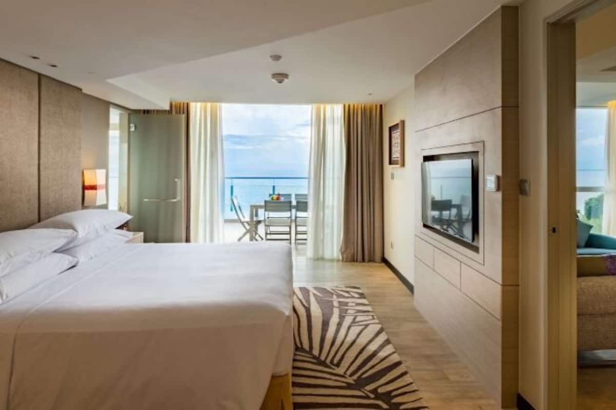 In-room safe, desk, laptop workspace, blackout curtains