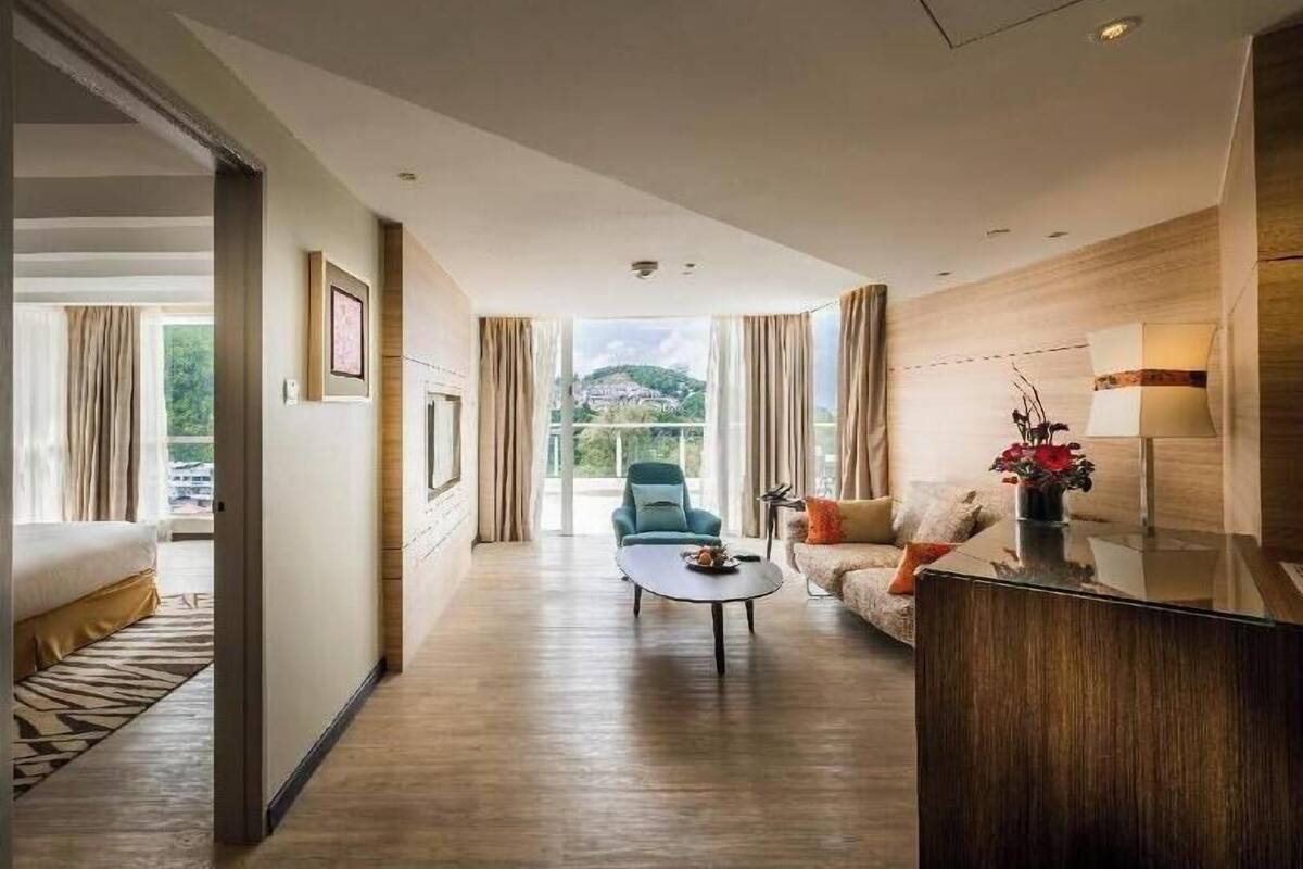 Living area | 40-inch flat-screen TV with satellite channels, TV, iPod dock