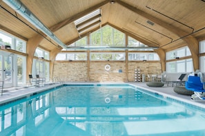 Indoor pool, pool loungers