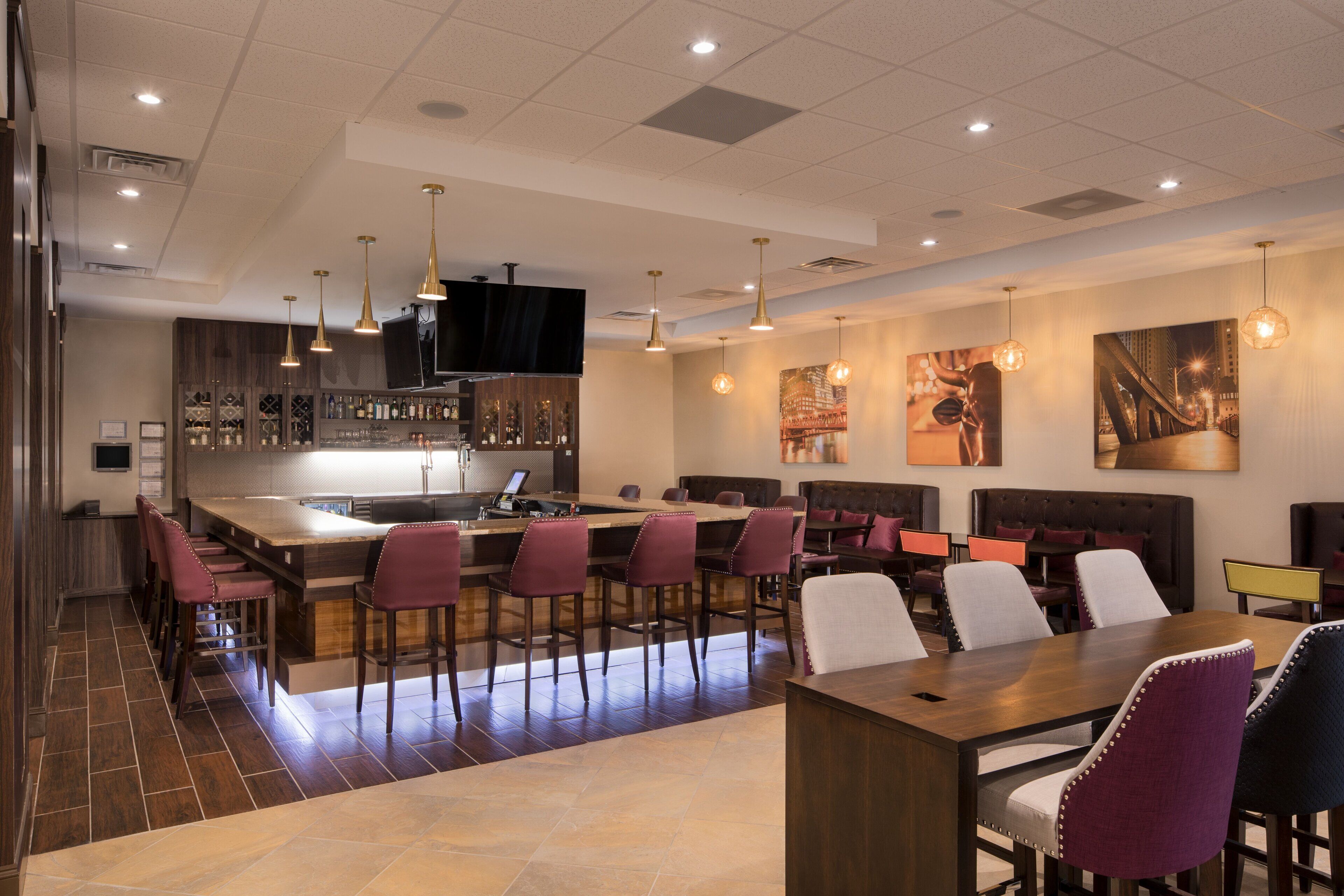 Photo - Crowne Plaza Chicago SW - Burr Ridge by IHG