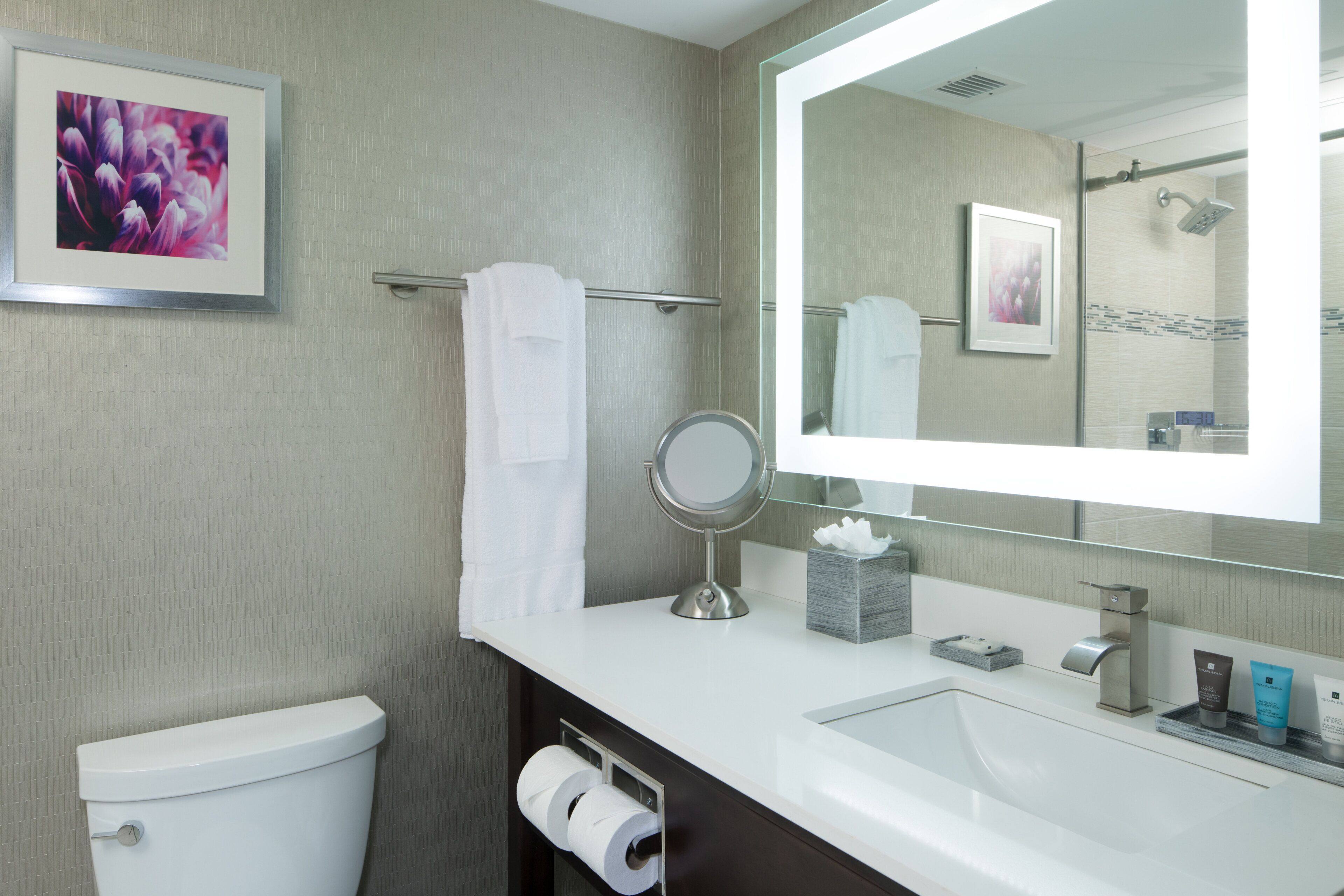 Photo - Crowne Plaza Chicago SW - Burr Ridge by IHG