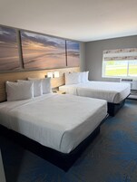 Habitación, 2 camas de matrimonio, no fumadores | Escritorio, wifi gratis, ropa de cama