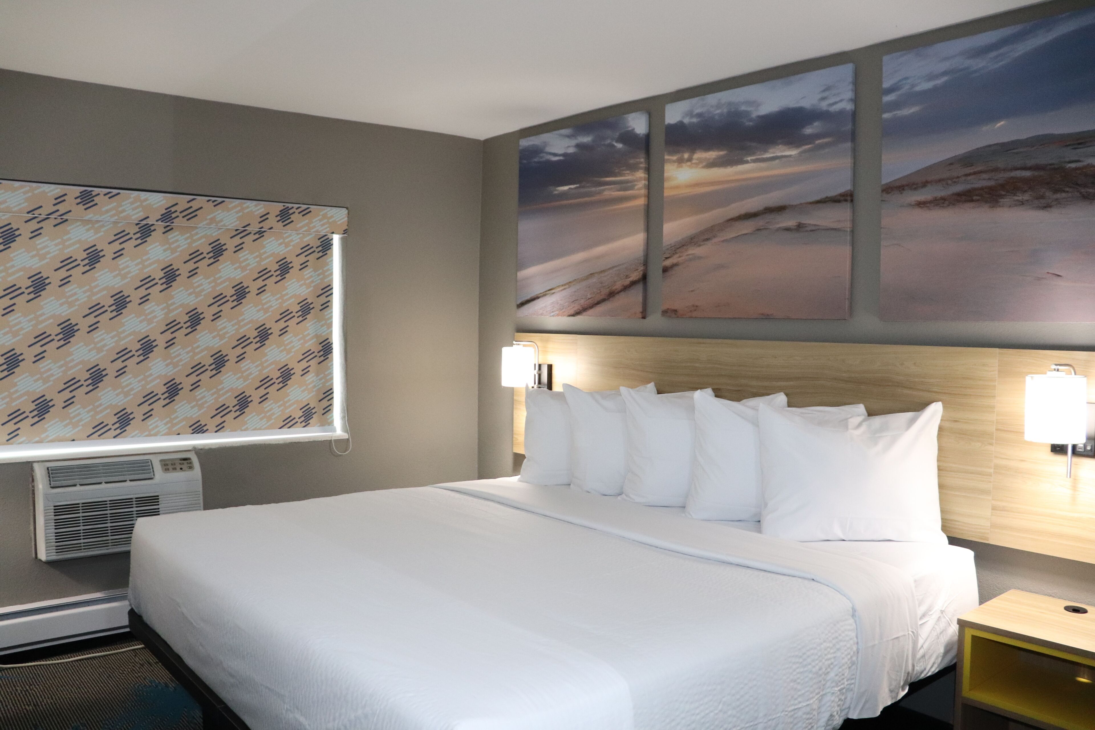 Desk, free WiFi, bed sheets