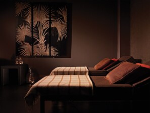 Sauna, body treatments, aromatherapy, body wraps, body scrubs, facials - Macdonald Inchyra Hotel & Spa (Falkirk)