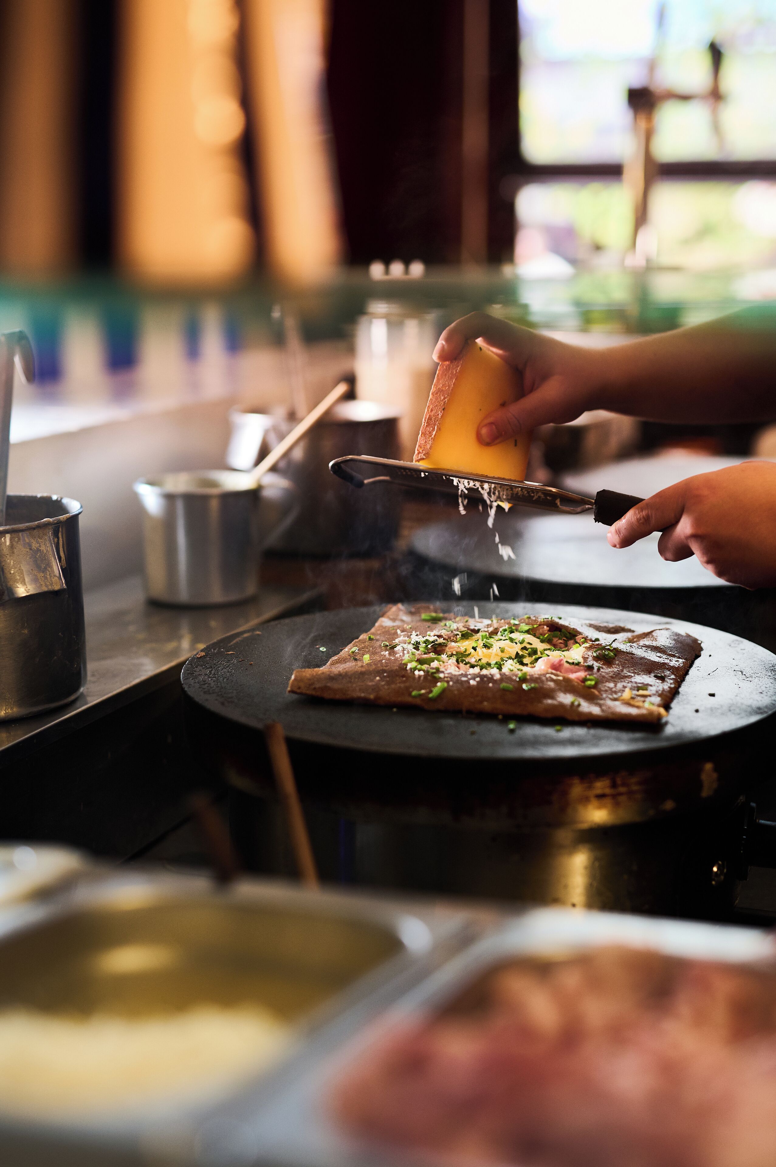 2 restaurants, breakfast, lunch, brunch served; vegetarian cuisine