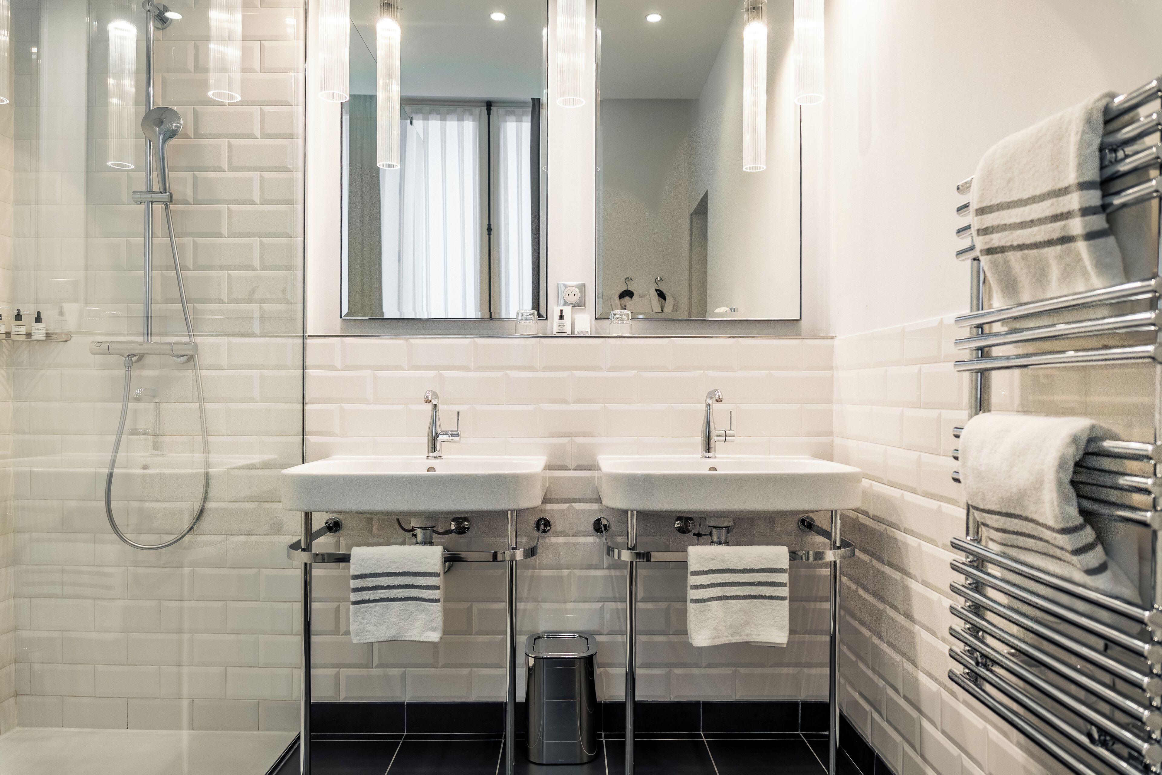 superior afterworks | bathroom | bathrobes, slippers, towels