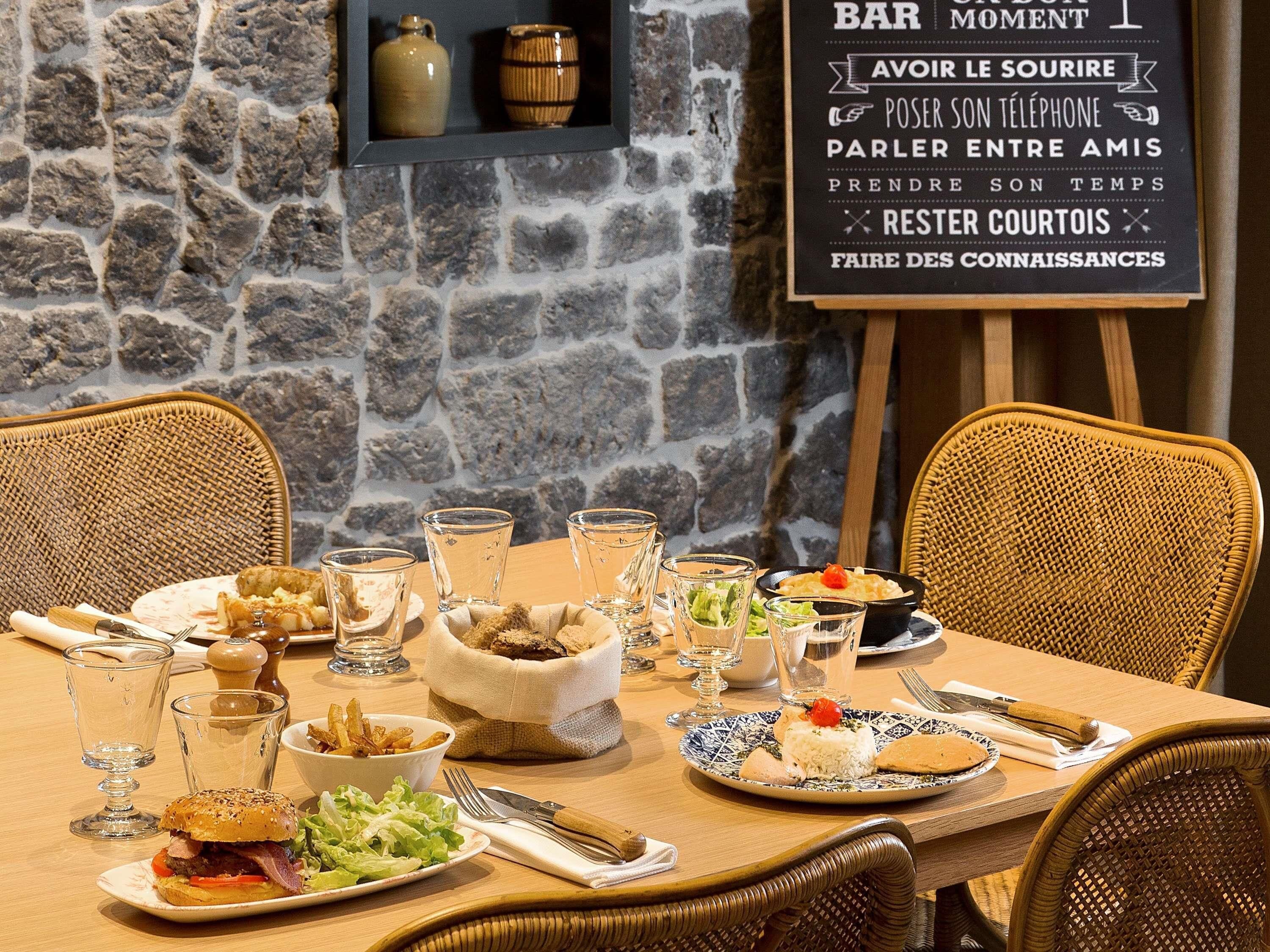 lunch and dinner served, french cuisine