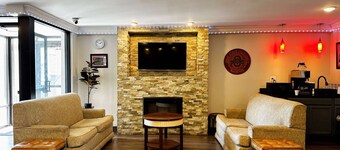 Baymont Inn and Suites by Wyndham Columbus / Near OSU