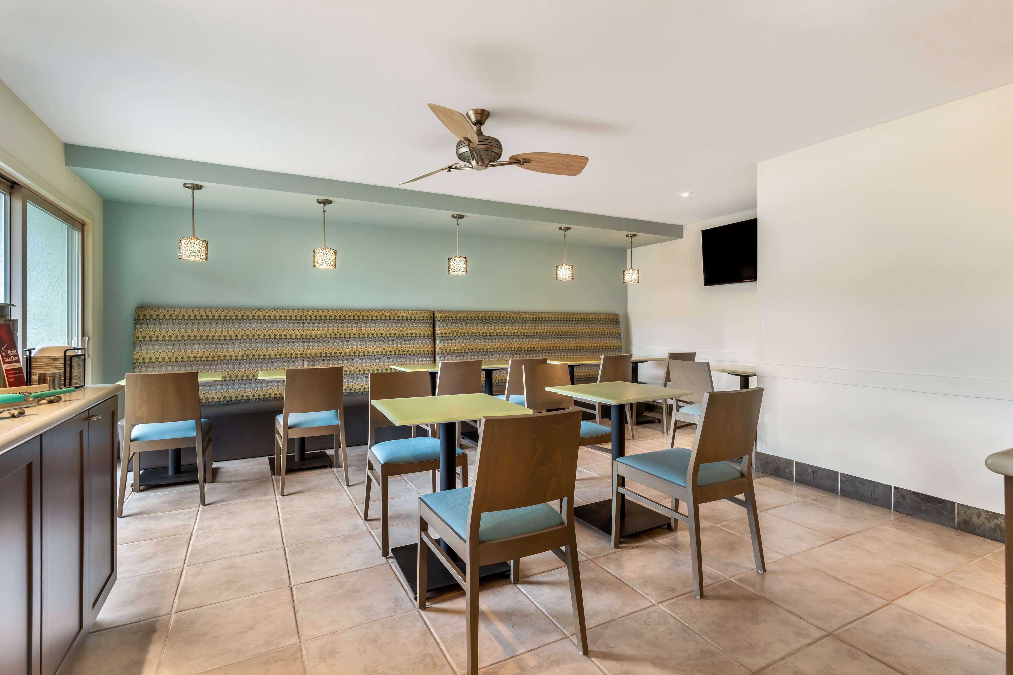 Photo - Best Western Plus Monterey Inn