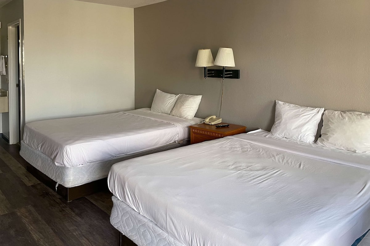 書桌、熨斗/熨衫板、免費 Wi-Fi、床單