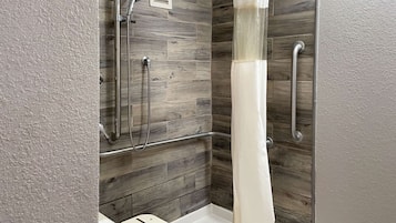 Salle de bain accessible aux personnes à mobilité réduite