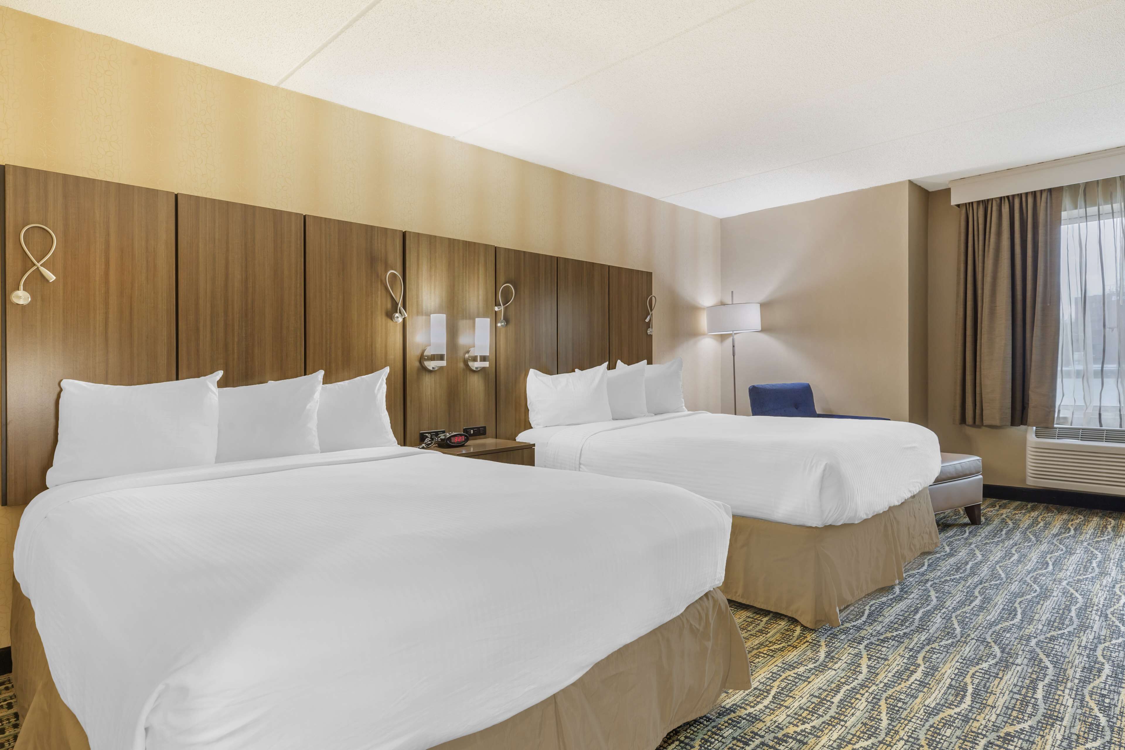 标准房, 2 张大床, 无烟房, 冰箱 | 防过敏的被褥、办公桌、笔记本电脑工作区、遮光窗帘