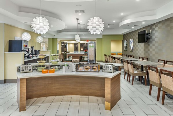 Desayuno buffet incluido todos los días 