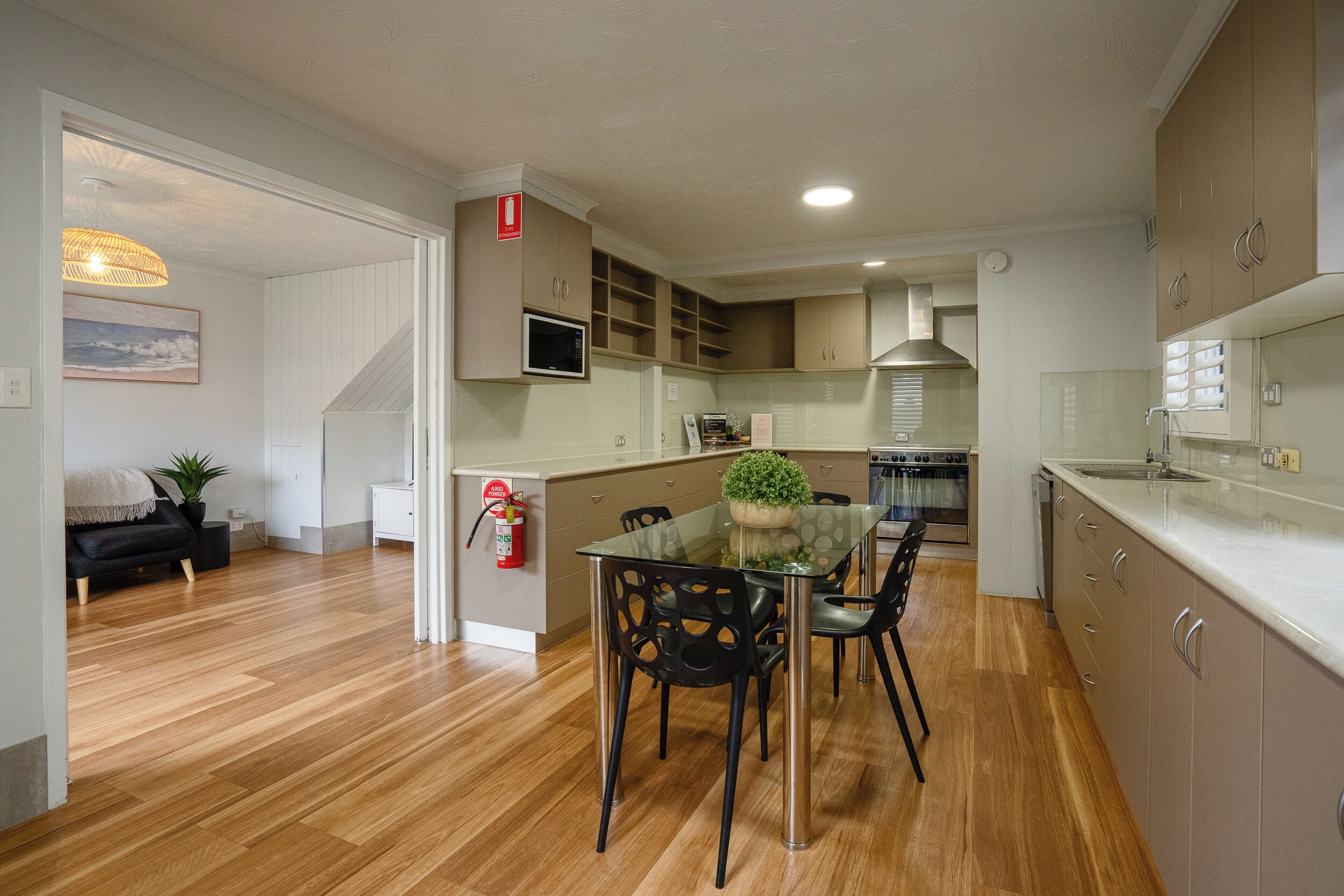 Cafetera/tetera, tetera/pava eléctrica