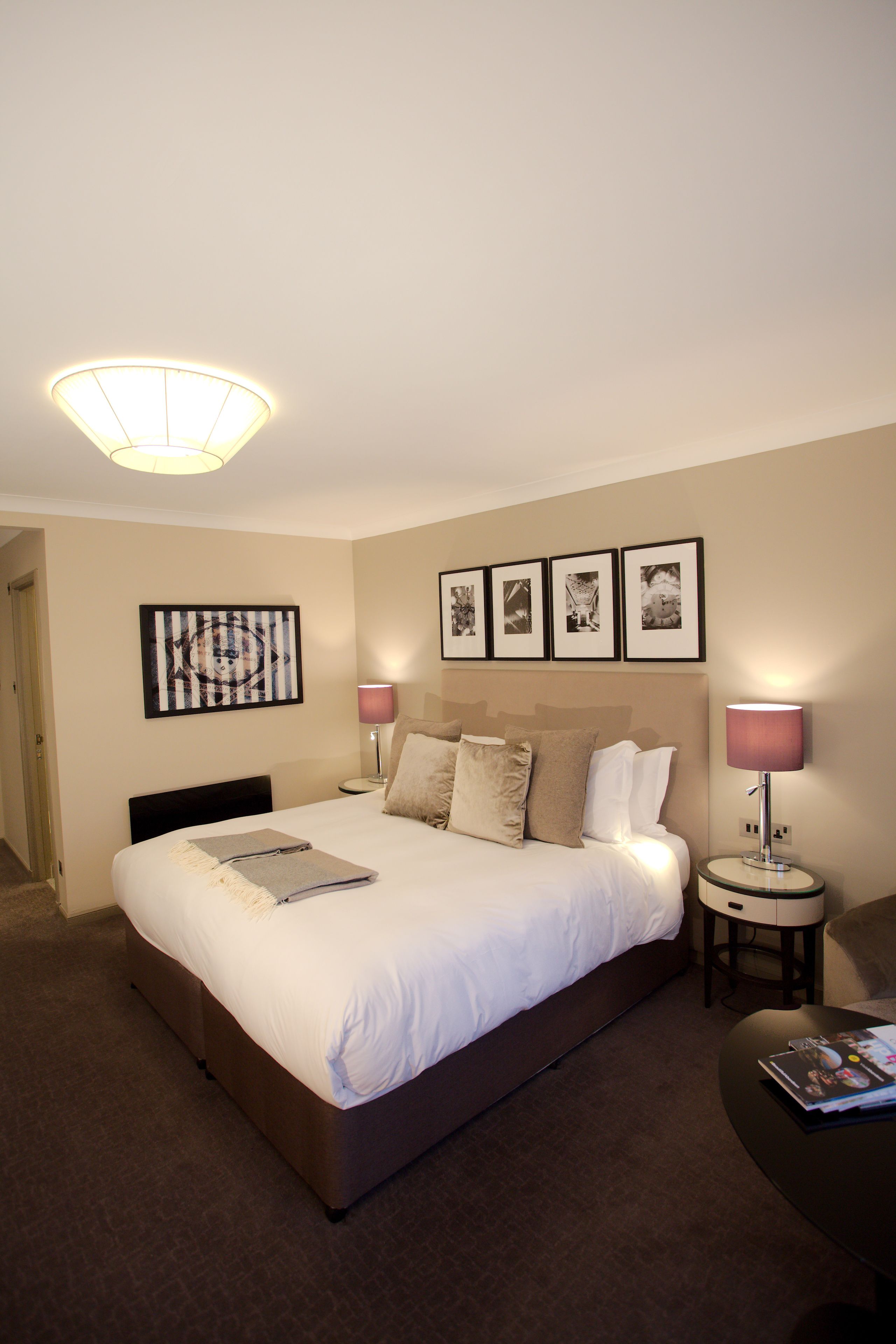 1 bedroom, in-room safe, individually decorated, individually furnished