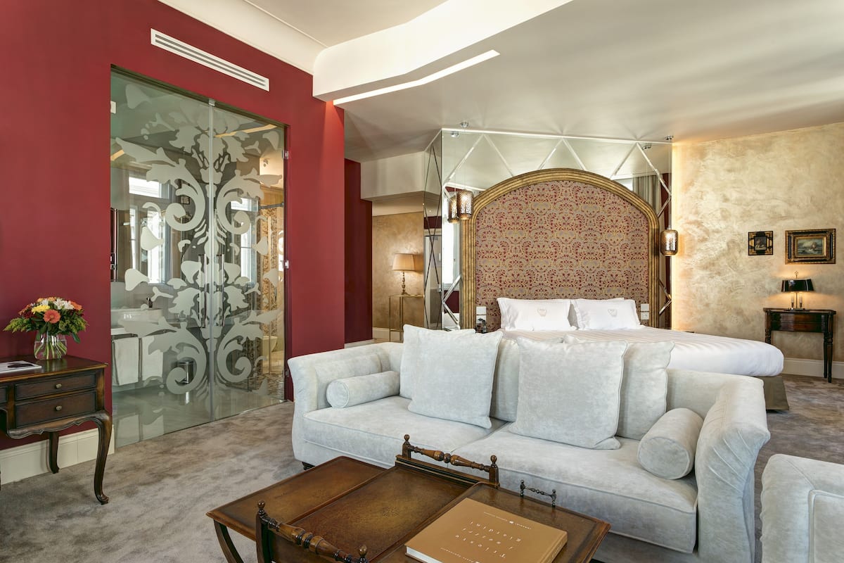 suite (james joyce, square view) | 1 bedroom, hypo-allergenic bedding, minibar, in-room safe