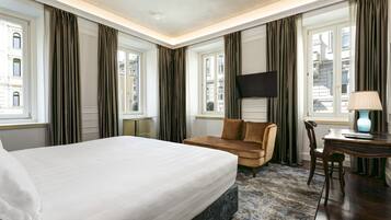 ジュニア スイート | 1 室のベッドルーム、低刺激性寝具、羽毛の掛け布団、ミニバー