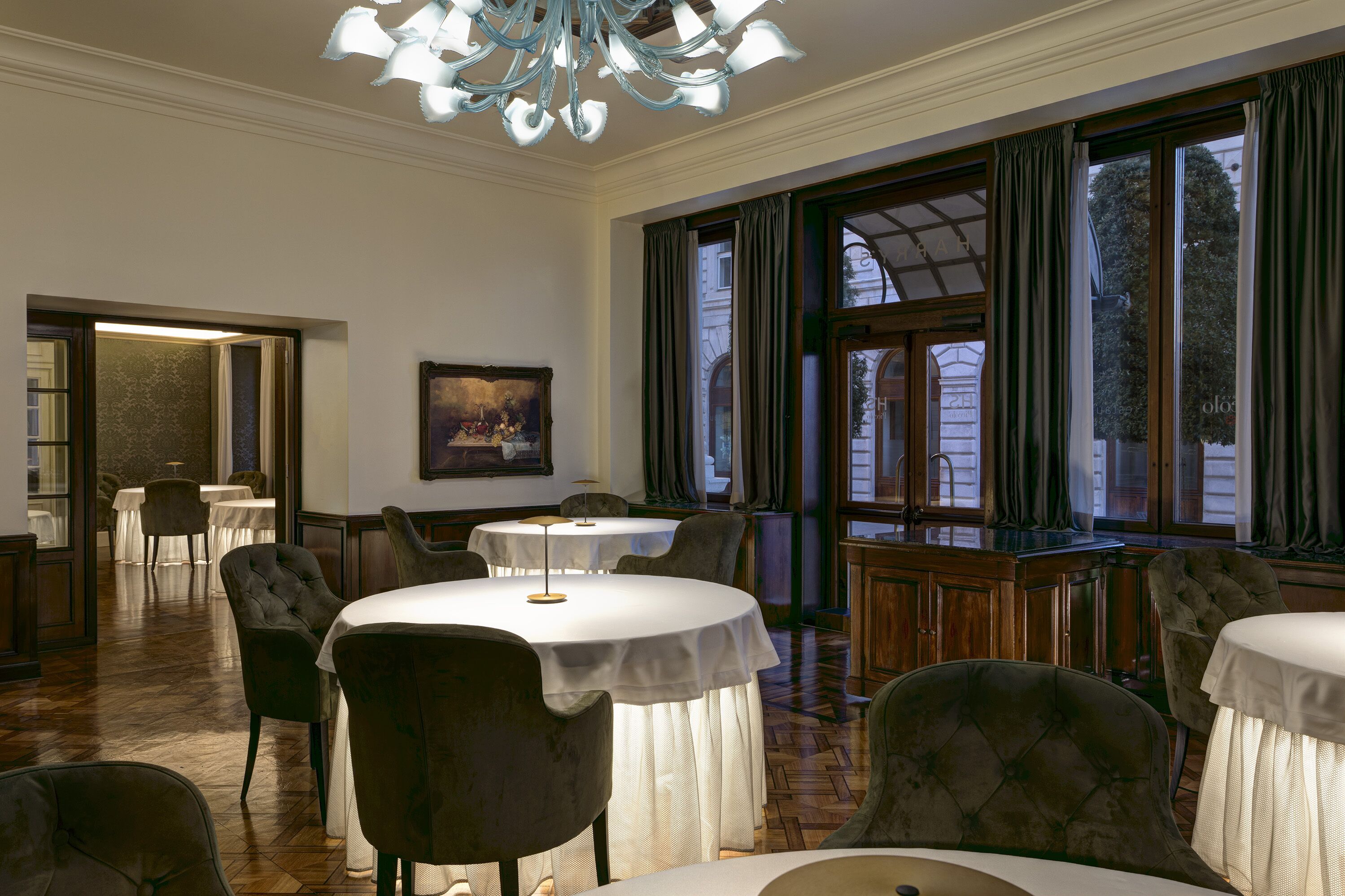 breakfast, lunch and dinner served