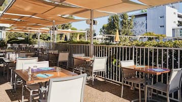 Bar (en la propiedad)