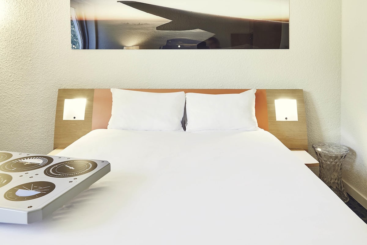 Chambre Standard, 1 lit double | Literie de qualité supérieure, surmatelas, bureau