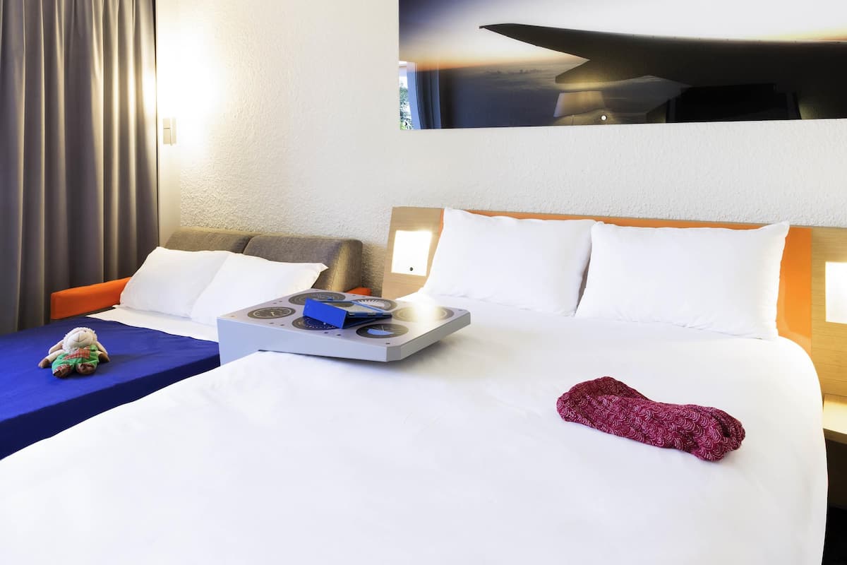 Premium bedding, pillowtop beds, desk, laptop workspace