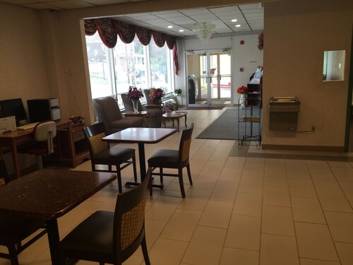 Travelodge by Wyndham Lynchburg