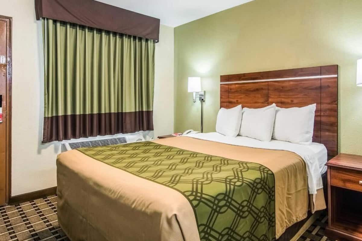 埃及棉床单、高档床上用品、加厚床垫、办公桌