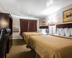 Desk, laptop workspace, iron/ironing board, free WiFi