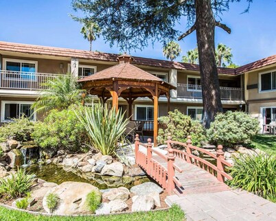 Quality Inn & Suites Thousand Oaks - US101