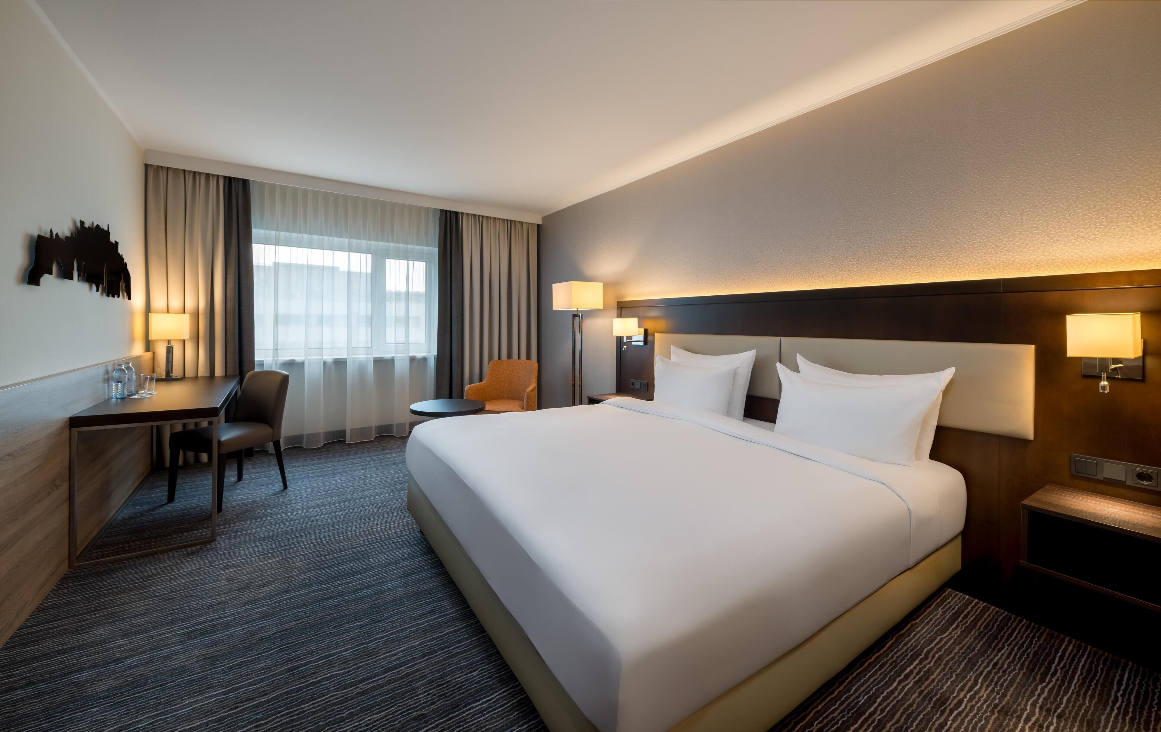 Superior Room | Hypo-allergenic bedding available, in-room safe, desk, laptop workspace