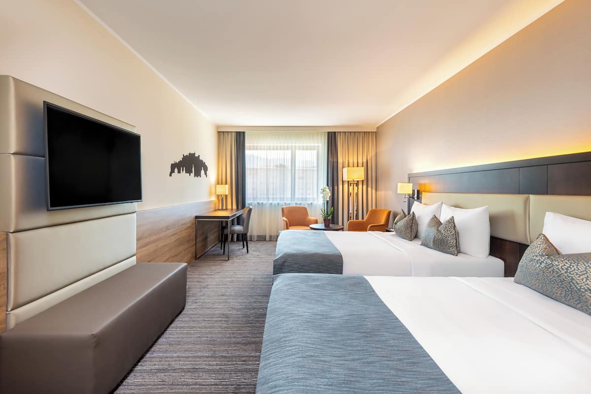 Family Room | Hypo-allergenic bedding, in-room safe, individually decorated