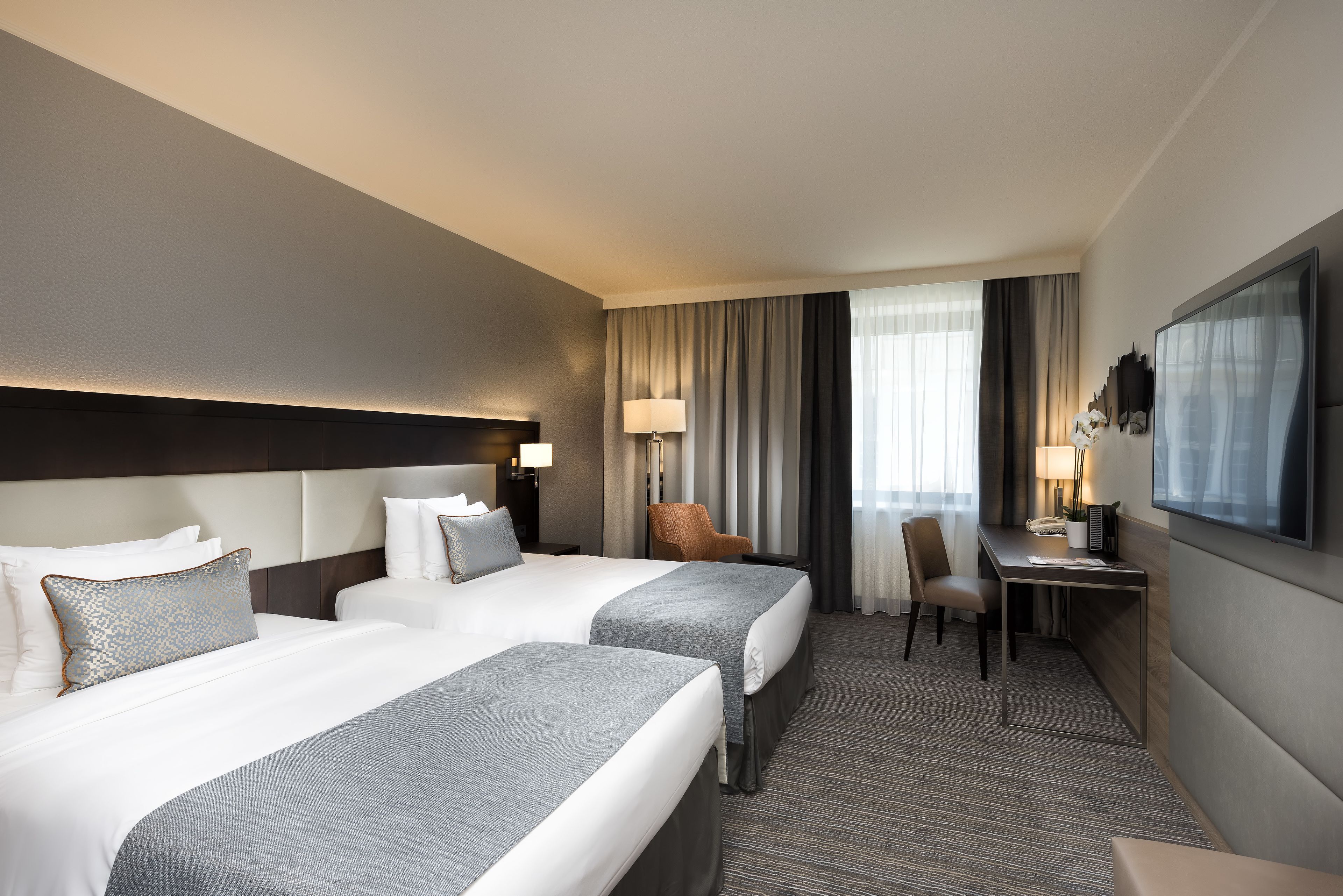 Hypo-allergenic bedding, in-room safe, individually decorated