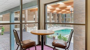 Pool - Clarion Hotel & Conference Center Lansing West (Lansing)