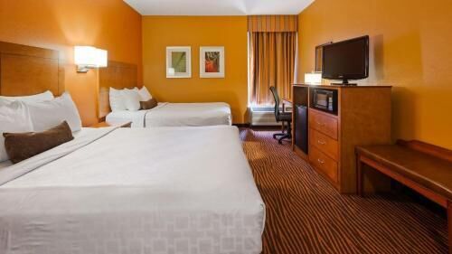 Premium bedding, pillow-top beds, in-room safe, desk