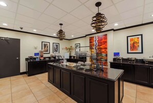 Desayuno completo incluido todos los días 