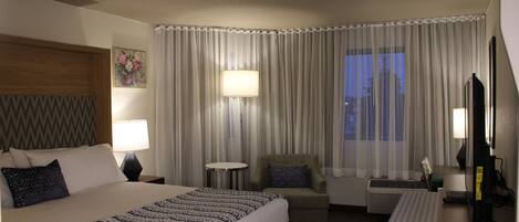 Junior Suite, 1 King Bed, Non Smoking | Desk, iron/ironing board, free cribs/infant beds, rollaway beds