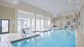 Indoor pool, pool loungers
