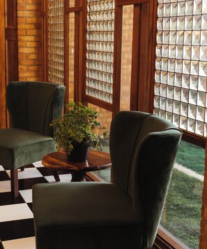 Lobby - The Boulder Broker (Boulder)