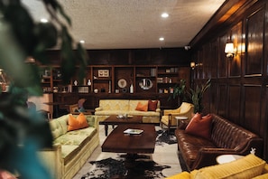 Bar lounge